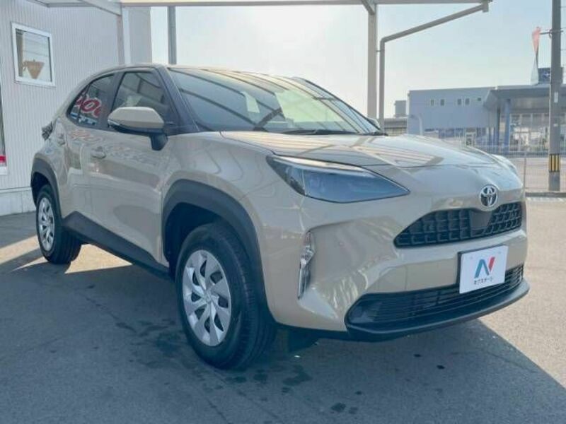 YARIS CROSS