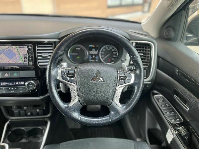 OUTLANDER PHEV