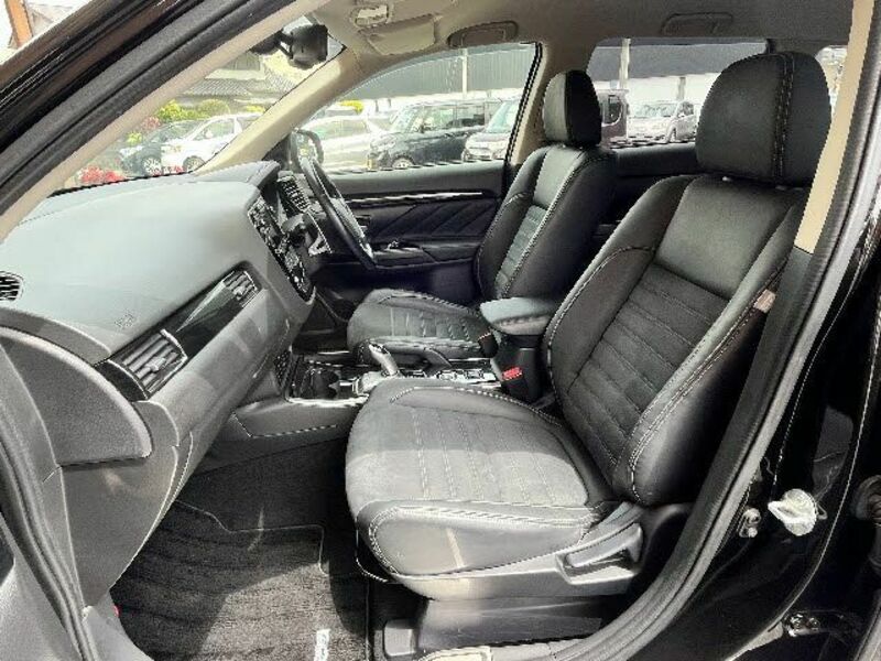 OUTLANDER PHEV