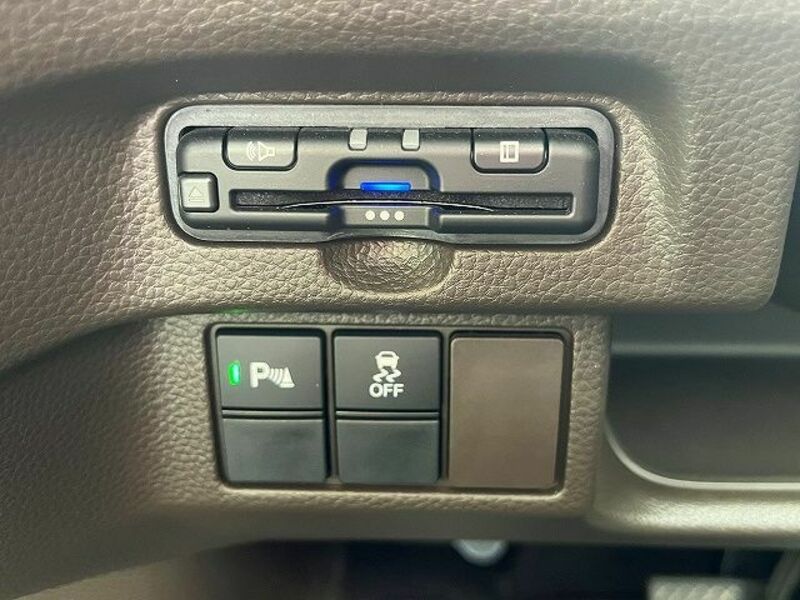N BOX
