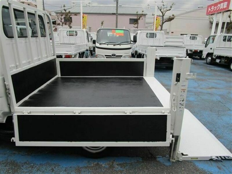 ELF-8