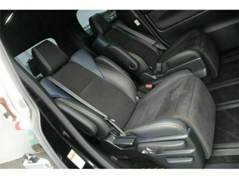 VELLFIRE-14