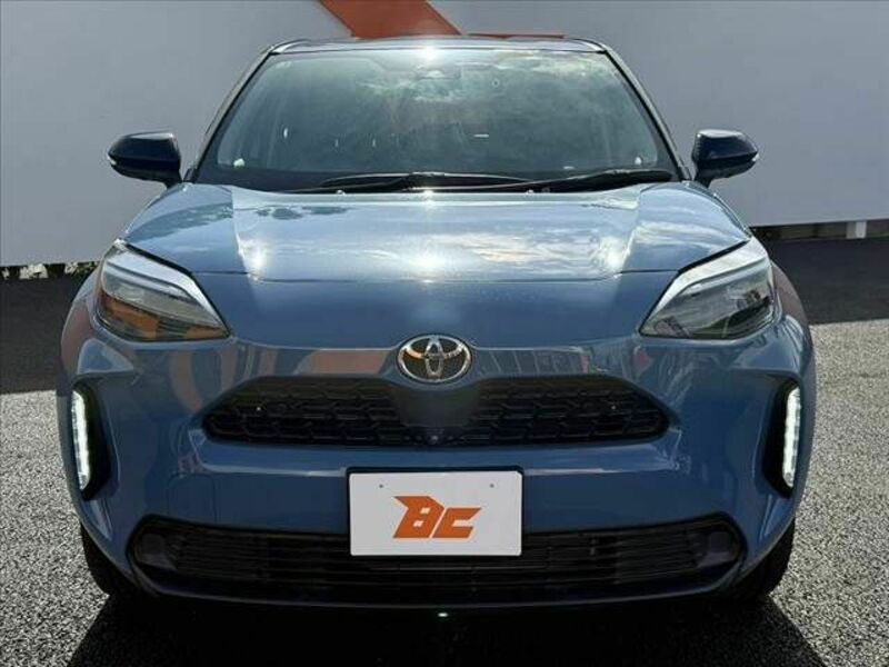 YARIS CROSS