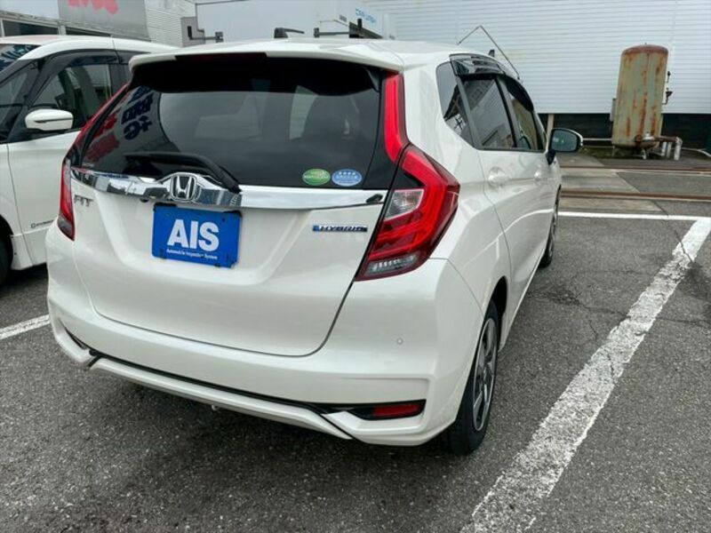 FIT HYBRID