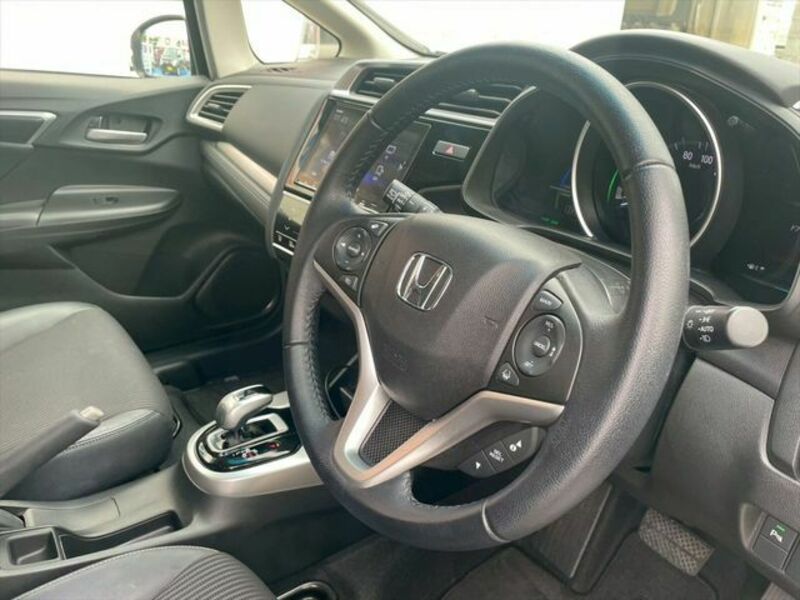 FIT HYBRID