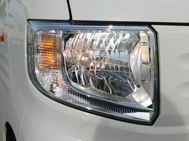 N-VAN-8