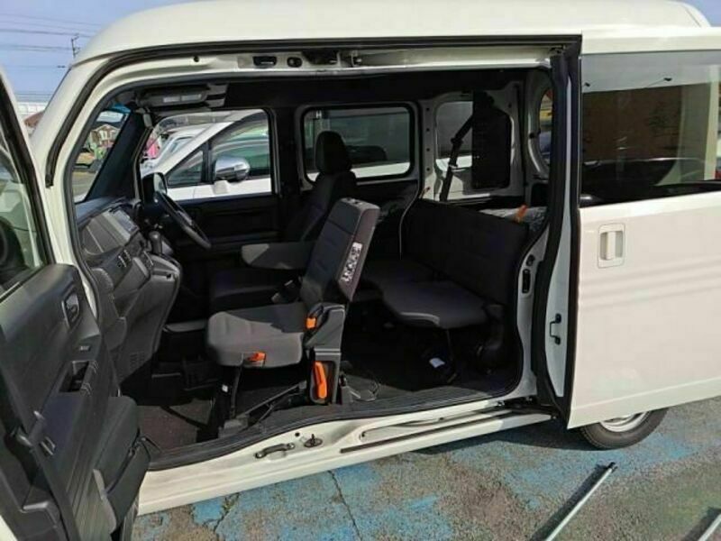 N-VAN-22