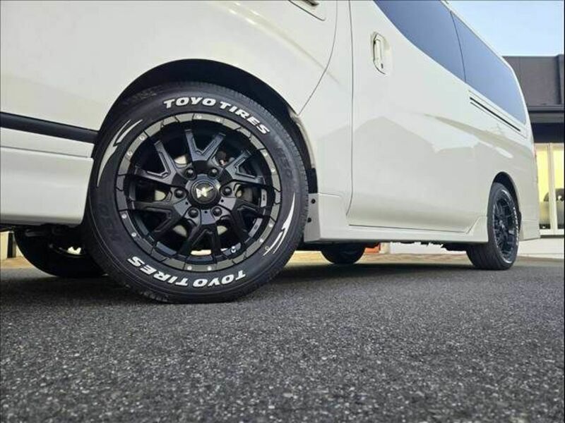 NV350 CARAVAN-8