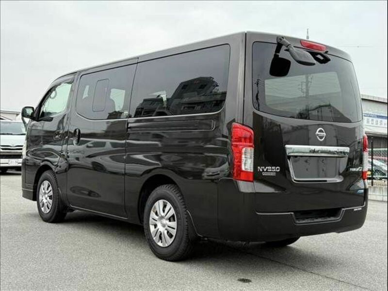 NV350 CARAVAN-15