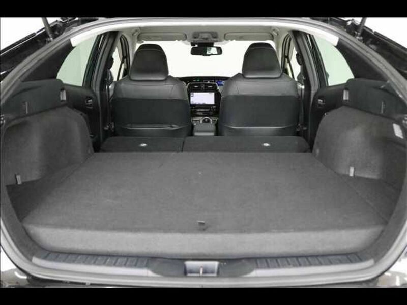 PRIUS PHV-19