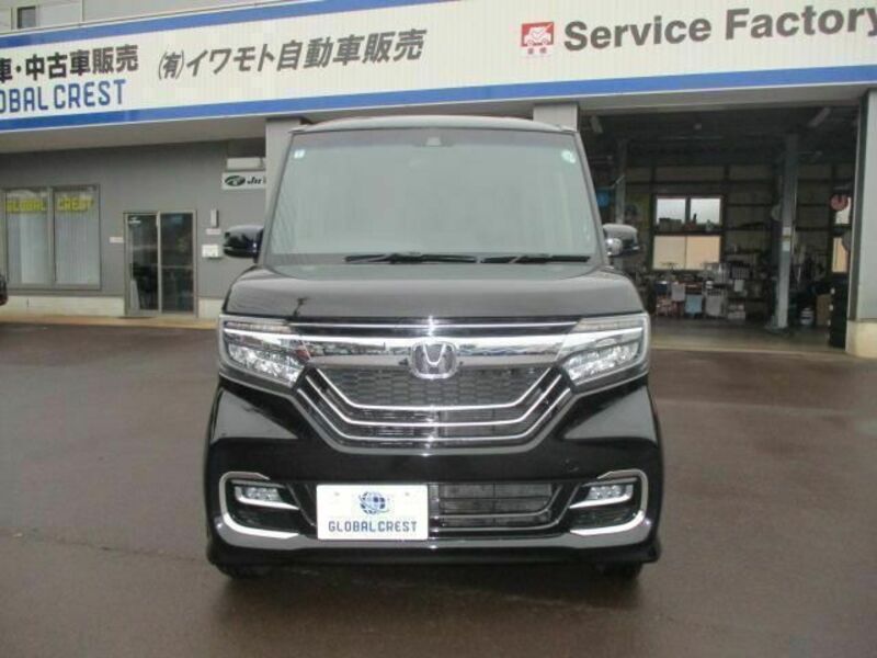 N BOX CUSTOM-1
