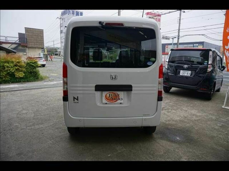 N-VAN-17