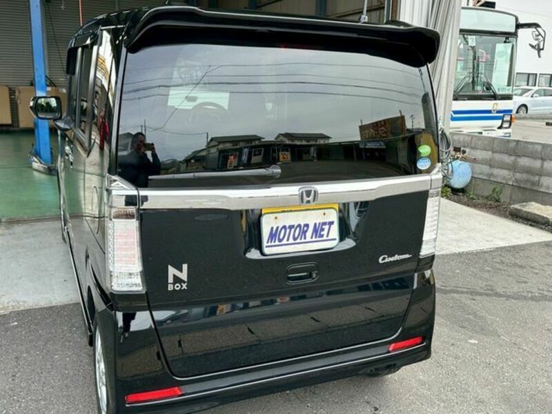 N BOX CUSTOM