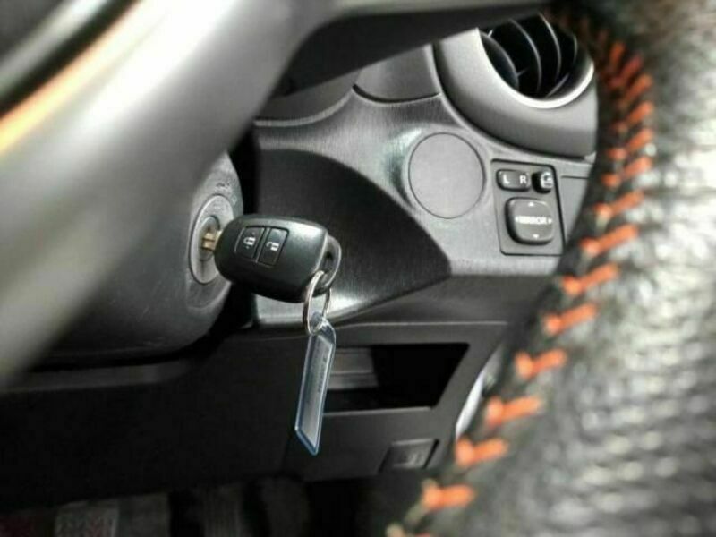 VITZ-12