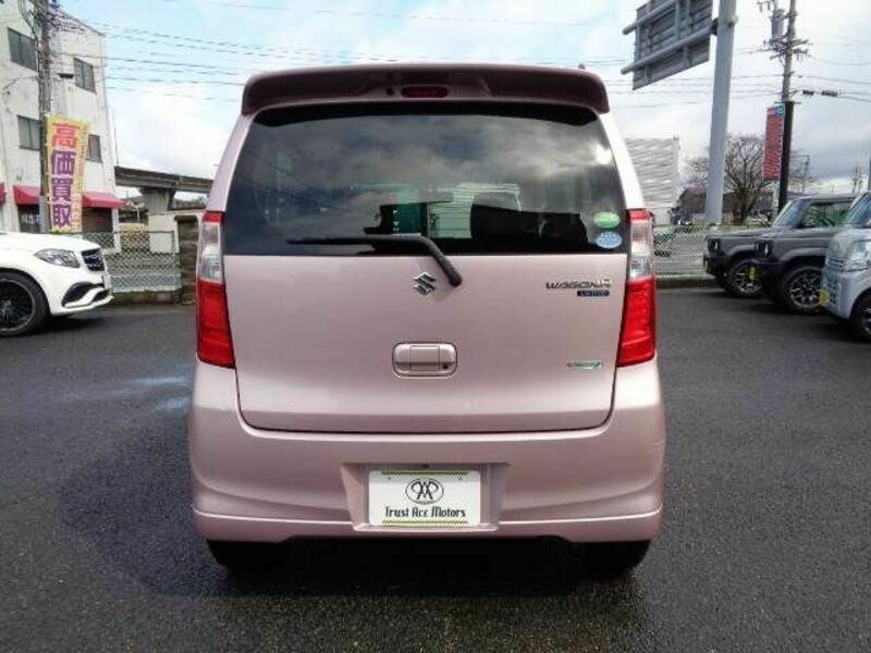 WAGON R-12