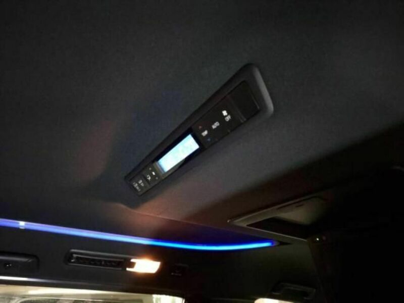 VELLFIRE-23