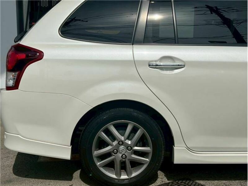 COROLLA FIELDER