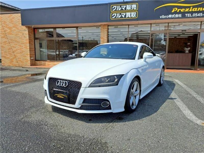AUDI TT