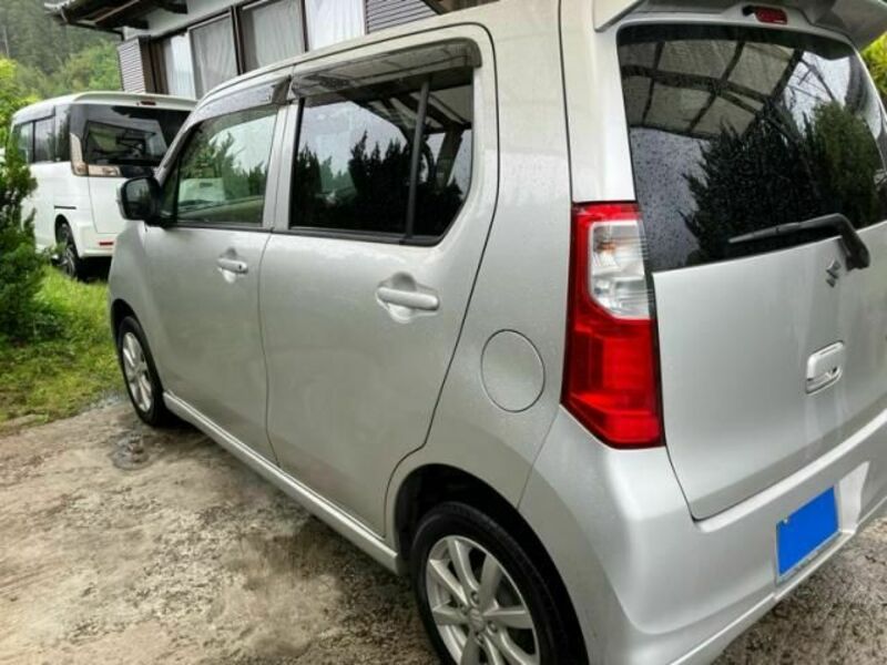 WAGON R-2