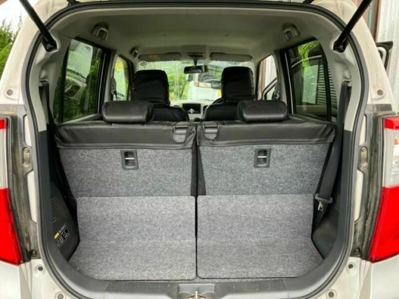 WAGON R-16