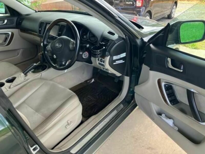 LEGACY OUTBACK
