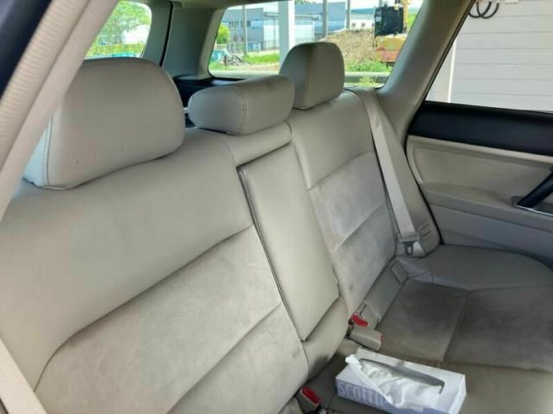 LEGACY OUTBACK