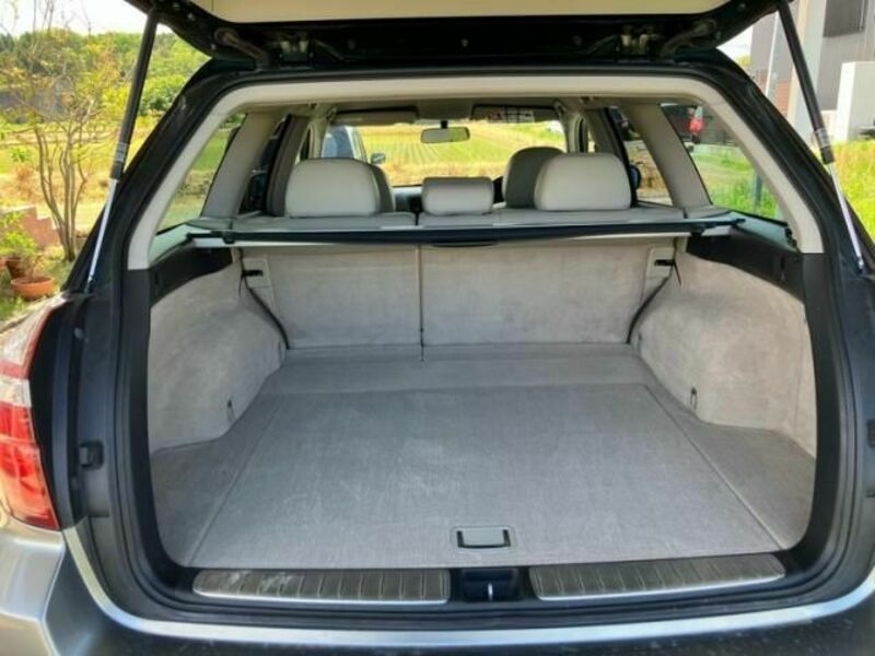 LEGACY OUTBACK