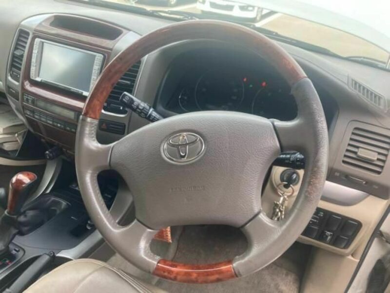 LAND CRUISER PRADO
