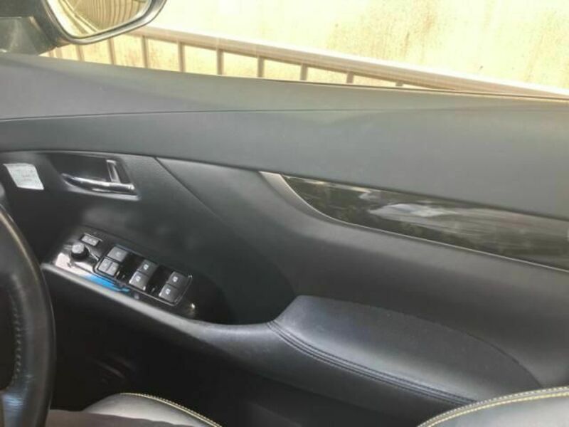 VELLFIRE-16