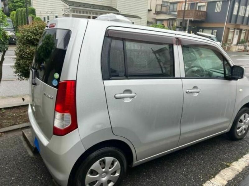 WAGON R-3
