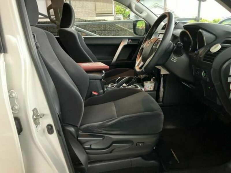 LAND CRUISER PRADO-11