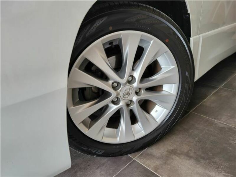 VELLFIRE-10
