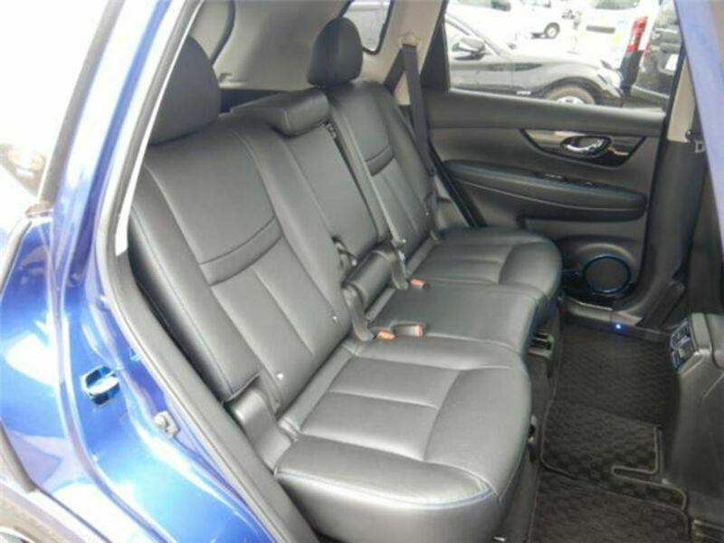 X-TRAIL-5