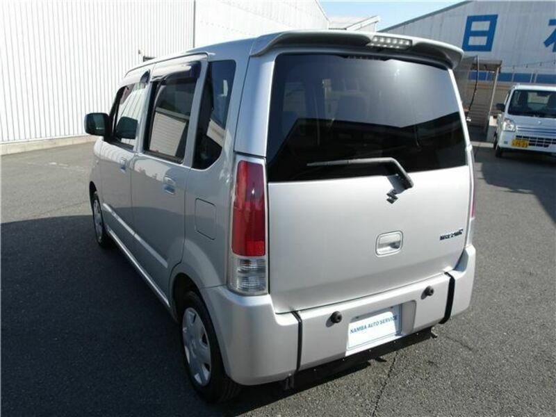 WAGON R