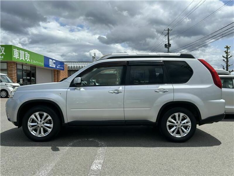 X-TRAIL-5