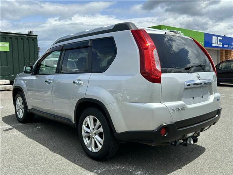 X-TRAIL-7