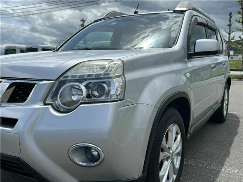 X-TRAIL-9