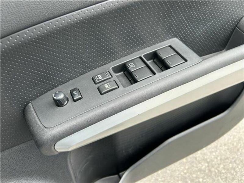 X-TRAIL-23