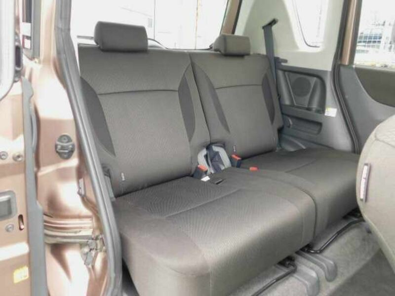 DELICA D2