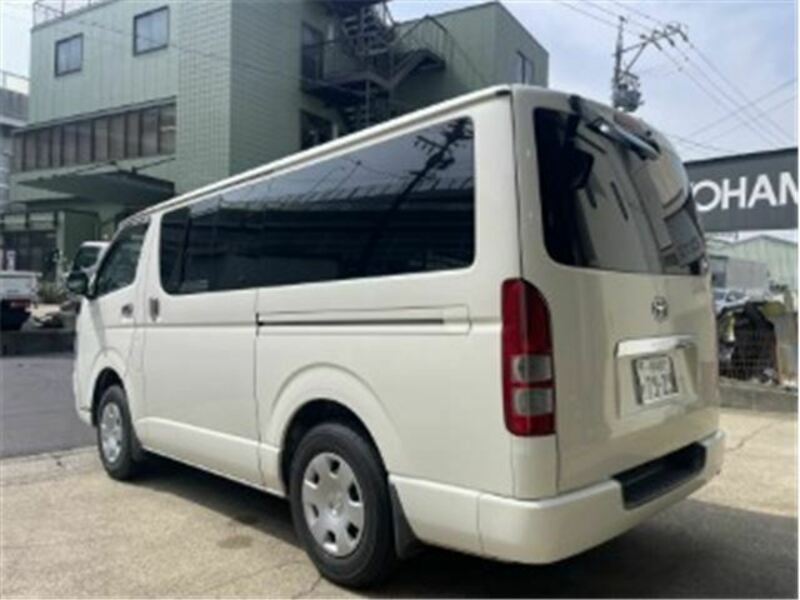 HIACE