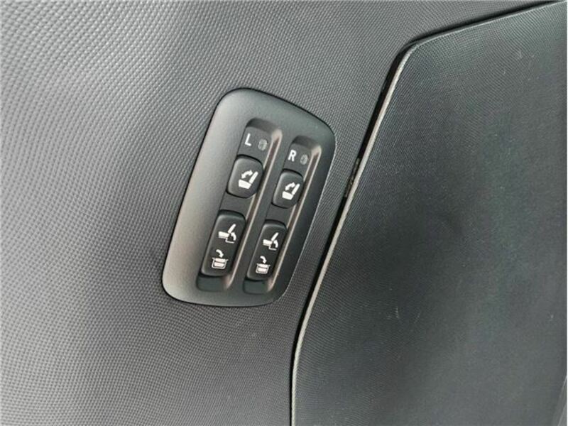 ESTIMA HYBRID-26