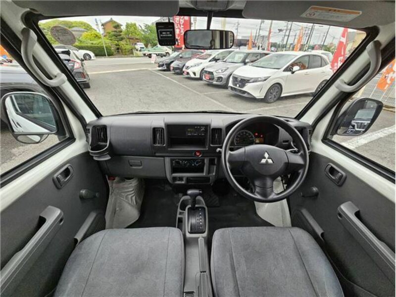 MINICAB VAN