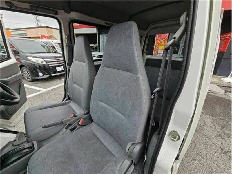MINICAB VAN
