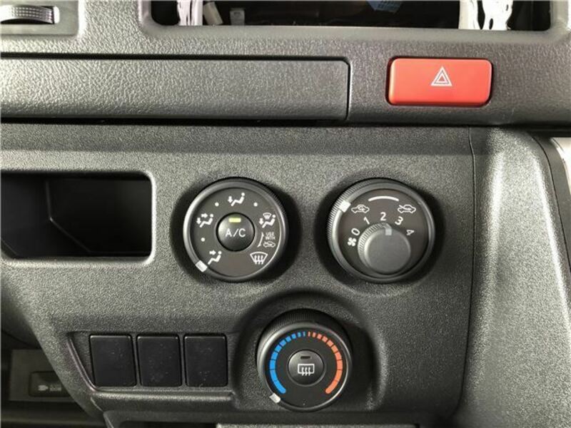 HIACE-19