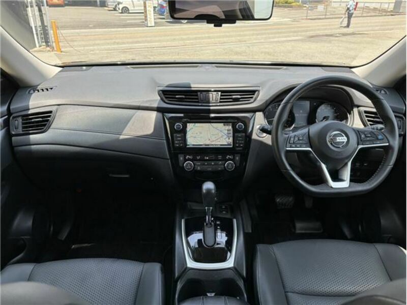 X-TRAIL-2