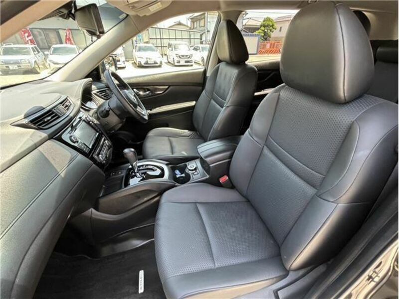 X-TRAIL-26