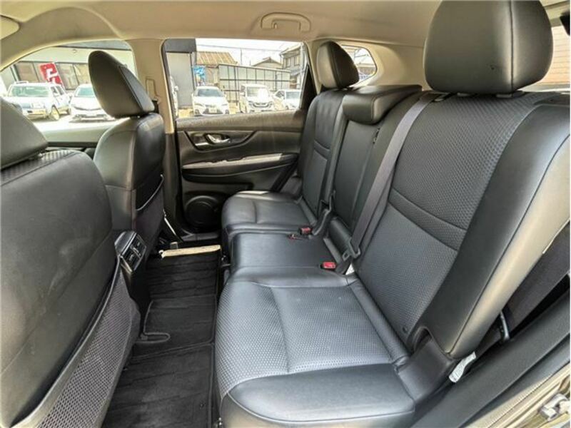 X-TRAIL-29