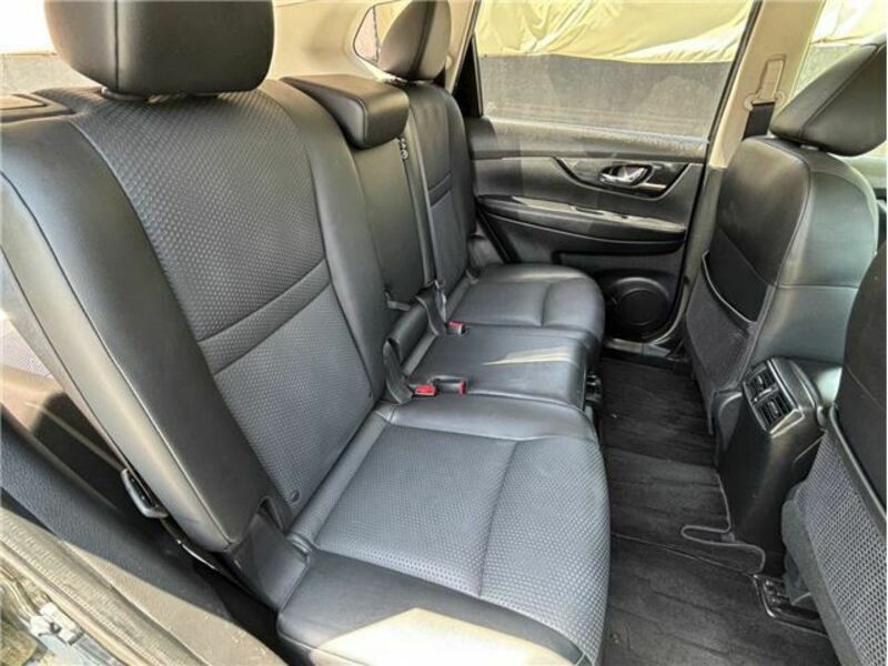 X-TRAIL-32