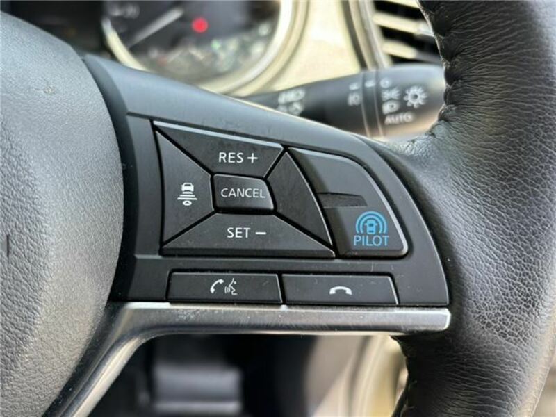 X-TRAIL-37