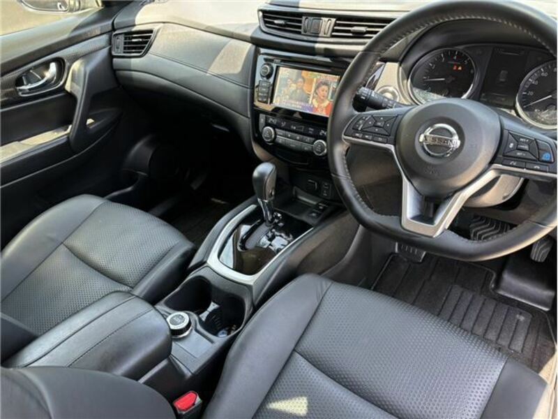 X-TRAIL-47